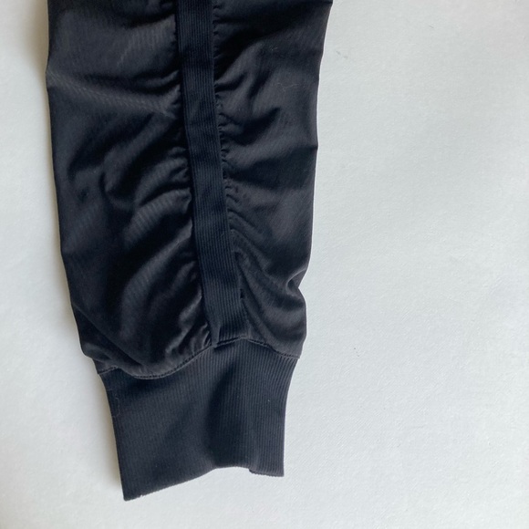 Lululemon Black Strip Two Pockets High Rise Loggers size 4 - Picture 8 of 14
